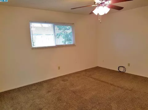 333 E Hazelwood Dr, Lemoore, CA 93245 photo 14