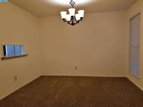 333 E Hazelwood Dr, Lemoore, CA 93245 photo 6