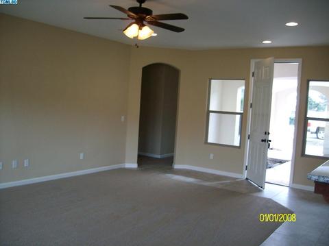 2028 E Monte Verde Ave, Visalia, CA 93292 photo 5