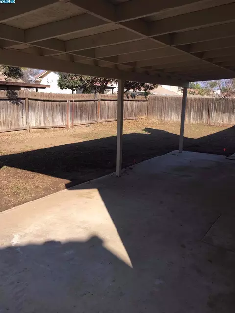 4240 E Feemster Ave, Visalia, CA 93292 photo 17