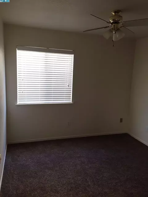 4240 E Feemster Ave, Visalia, CA 93292 photo 12