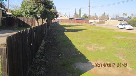 878 E Duff Ave, Reedley, CA 93654 photo 3