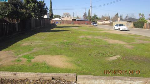878 E Duff Ave, Reedley, CA 93654 photo 1
