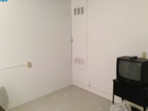 840 E Harold Ave, Visalia, CA 93292 photo 17