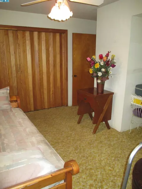 1634 E Bardsley Ave, Tulare, CA 93274 photo 25
