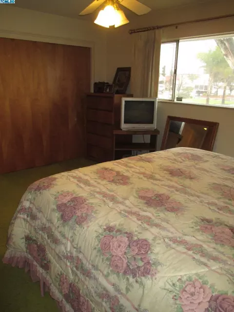 1634 E Bardsley Ave, Tulare, CA 93274 photo 29