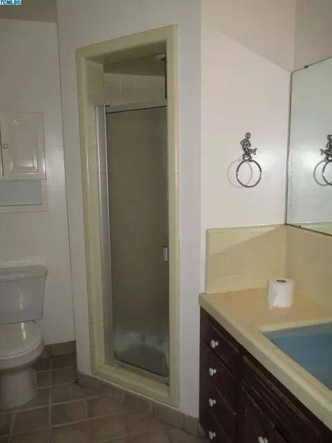 1634 E Bardsley Ave, Tulare, CA 93274 photo 11