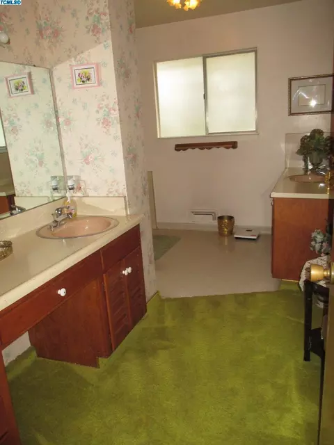 1634 E Bardsley Ave, Tulare, CA 93274 photo 22