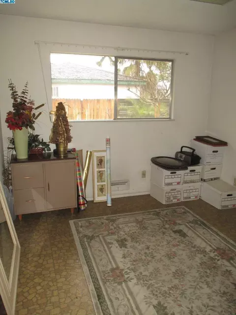 1634 E Bardsley Ave, Tulare, CA 93274 photo 20