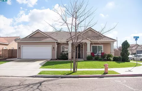 1709 Arneis Ave, Tulare, CA 93274 photo 2