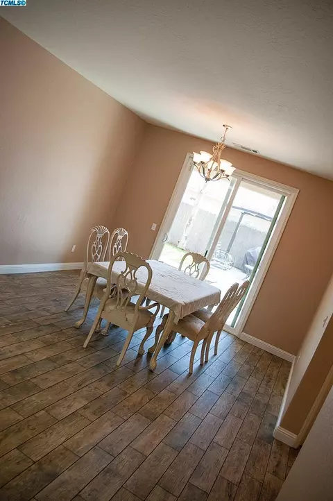 1709 Arneis Ave, Tulare, CA 93274 photo 18
