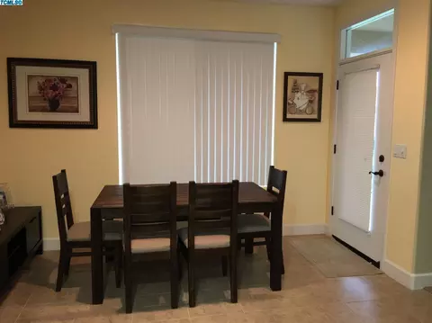 3077 Ryan Ave, Tulare, CA 93274 photo 10