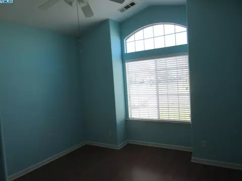 1489 Hawthorn St, Lemoore, CA 93245 photo 17