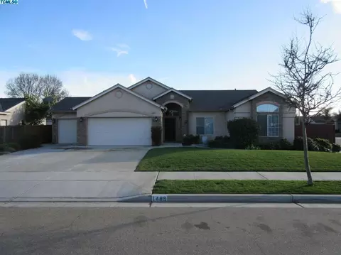 1489 Hawthorn St, Lemoore, CA 93245 photo 1