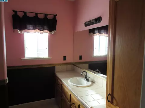 1489 Hawthorn St, Lemoore, CA 93245 photo 18