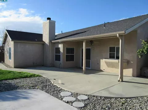 1489 Hawthorn St, Lemoore, CA 93245 photo 21