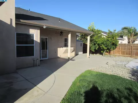 1489 Hawthorn St, Lemoore, CA 93245 photo 20