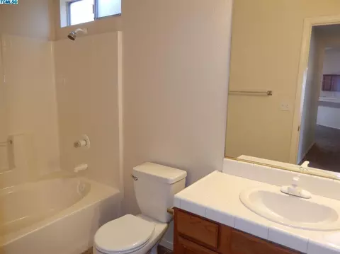 4028 E Meadow Ave, Visalia, CA 93292 photo 13