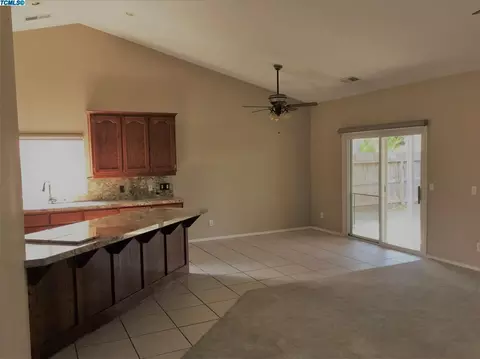 680 Sunnyview Ct, Exeter, CA 93221 photo 4