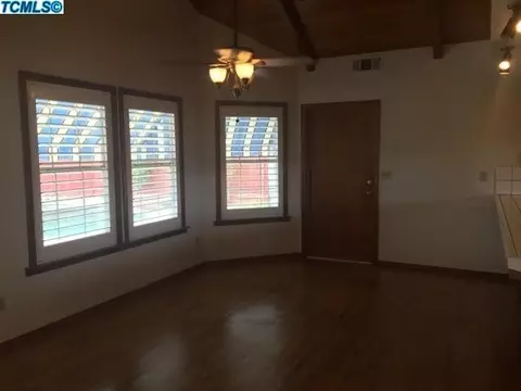 303 S Cornucopia, Exeter, CA 93221 photo 7