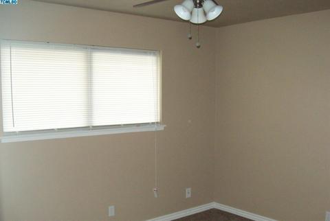 534 Nelson St, Exeter, CA 93221 photo 5