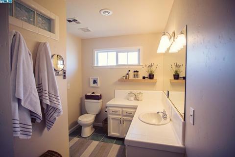 1032 W Iris Ave, Visalia, CA 93277 photo 63