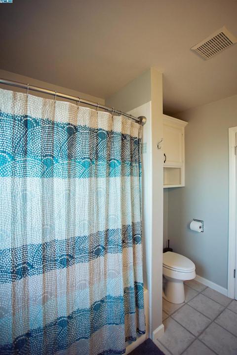 1032 W Iris Ave, Visalia, CA 93277 photo 73