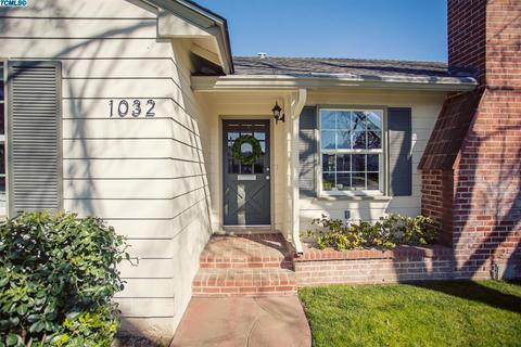 1032 W Iris Ave, Visalia, CA 93277 photo 4