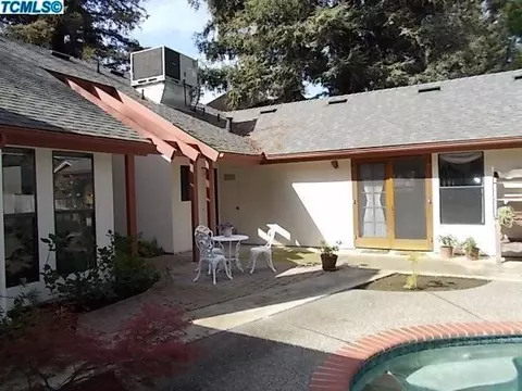 228 E Dorothea Ct, Visalia, CA 93277 photo 31
