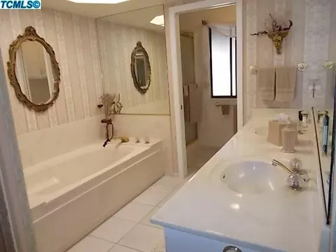 228 E Dorothea Ct, Visalia, CA 93277 photo 26