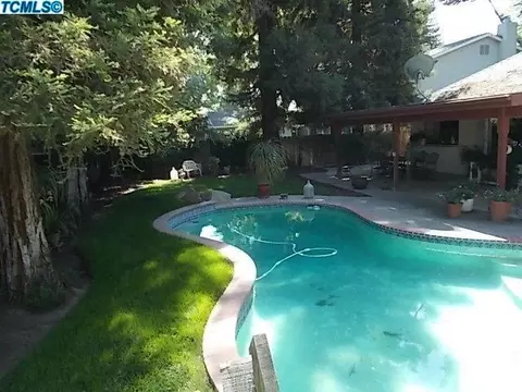 228 E Dorothea Ct, Visalia, CA 93277 photo 32