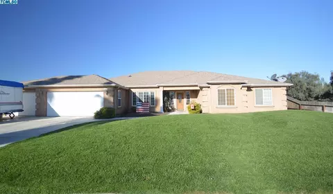 630 Joyner Ave, Exeter, CA 93221 photo 3