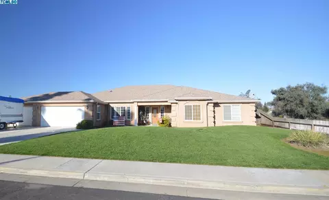 630 Joyner Ave, Exeter, CA 93221 photo 1