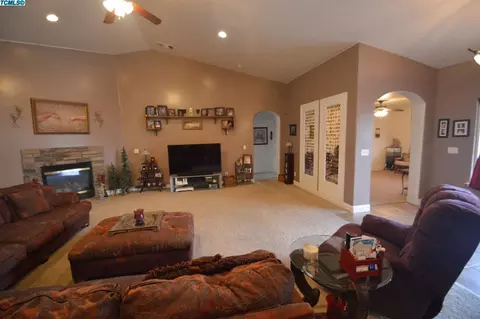 630 Joyner Ave, Exeter, CA 93221 photo 6