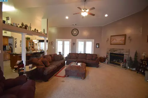 630 Joyner Ave, Exeter, CA 93221 photo 8