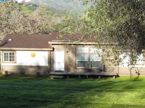 42266 S Fork Dr, Three Rivers, CA 93271 photo 4