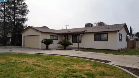 1537 E Sequoia Ave, Tulare, CA 93274 photo 3