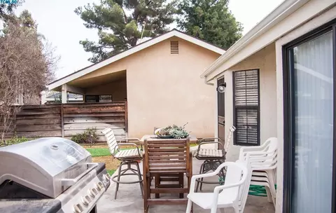 1336 E Castleview Ave, Visalia, CA 93292 photo 28