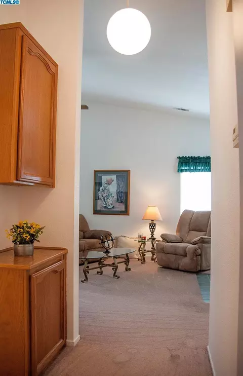 1336 E Castleview Ave, Visalia, CA 93292 photo 26