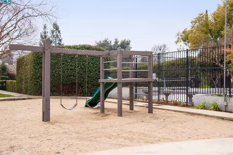 1336 E Castleview Ave, Visalia, CA 93292 photo 36