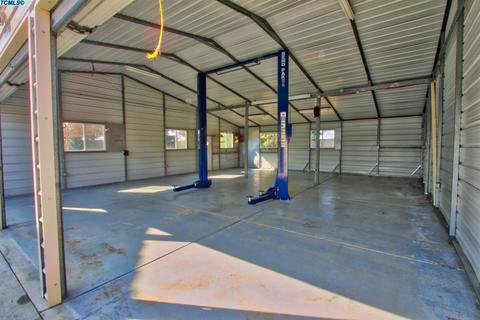2143 E Arlen Ave, Visalia, CA 93292 photo 13