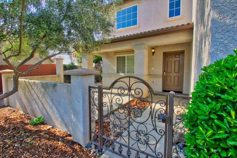 2143 E Arlen Ave, Visalia, CA 93292 photo 8