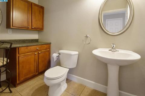 2143 E Arlen Ave, Visalia, CA 93292 photo 29