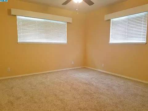 5 W Spring Ln, Lemoore, CA 93245 photo 14