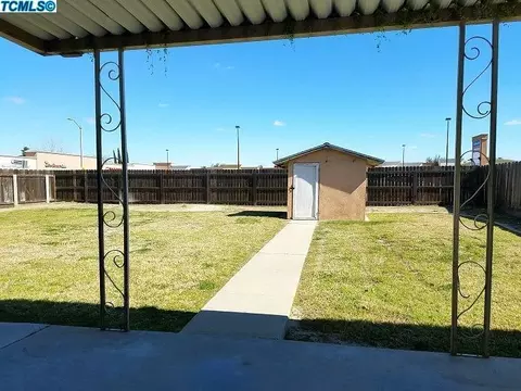 5 W Spring Ln, Lemoore, CA 93245 photo 21