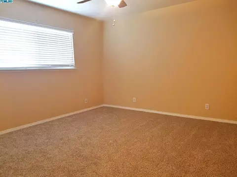 5 W Spring Ln, Lemoore, CA 93245 photo 10