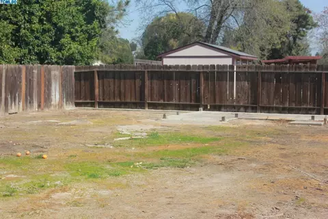 1016 E Feemster Ave, Visalia, CA 93292 photo 20