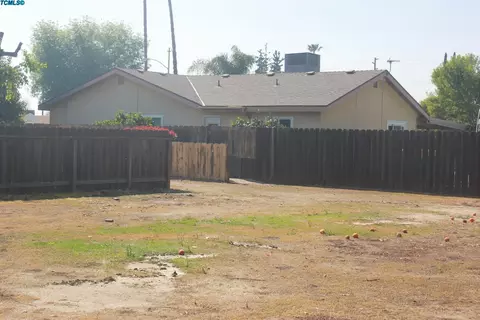 1016 E Feemster Ave, Visalia, CA 93292 photo 24