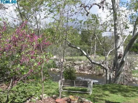 40716 Cherokee Oaks Dr, Three Rivers, CA 93271 photo 1