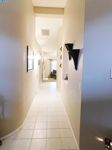 4100 E Westcott Ave, Visalia, CA 93292 photo 3